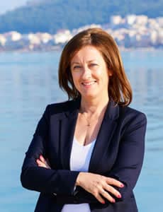 fili pasxali antigoni